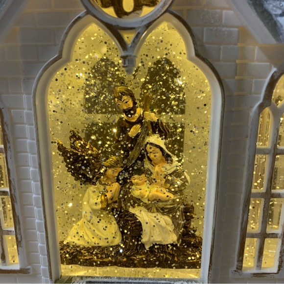 New! Raz Lighted Lantern Snow Globe Glitter Water Church Nativity Religious - Picture 2 of 13